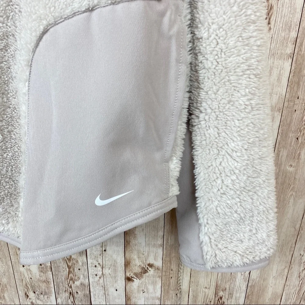 Nike Sherpa Therma Fleece‎ Pullover Hoodie Size Small Women